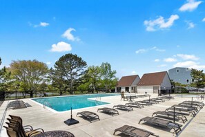 Seasonal outdoor pool