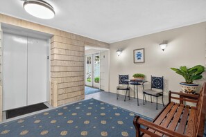 Interior - Mariners Court 206 (Rehoboth Beach)