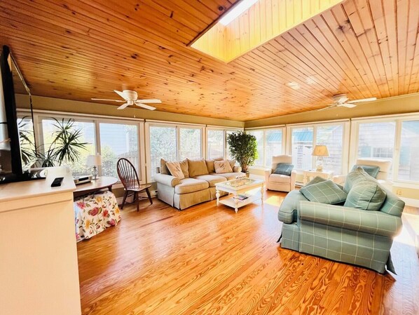 Cottage, Multiple Beds, Hot Tub, Garden View | Living area - Stockley Street 112 (Rehoboth Beach)