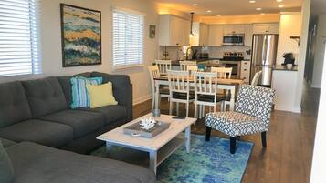 House, Multiple Beds, Fireplace, Garden View | Living area | Fireplace