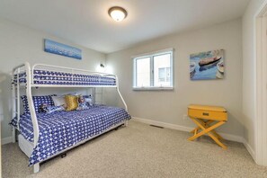 House, Multiple Beds, Fireplace, Garden View - Bayard Avenue 2202a (Dewey Beach)