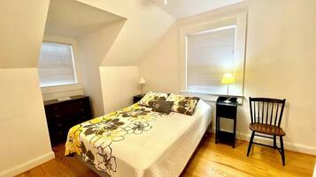 Cottage, Multiple Beds, Patio, Garden View (NORFOLK STREET 123) | 5 bedrooms, individually decorated, individually furnished