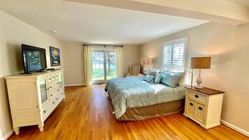 House, Multiple Beds, Pool Access, Pool View | 7 bedrooms, individually decorated, individually furnished