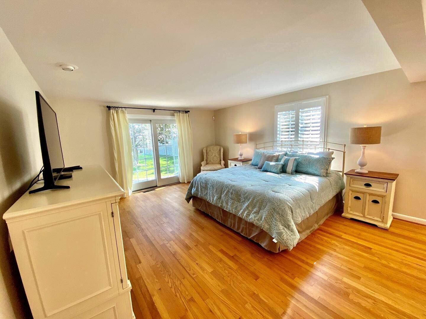 House, Multiple Beds, Pool Access, Pool View | 7 bedrooms, individually decorated, individually furnished