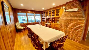 Cottage, Multiple Beds, Patio, Garden View | 5 bedrooms, individually decorated, individually furnished