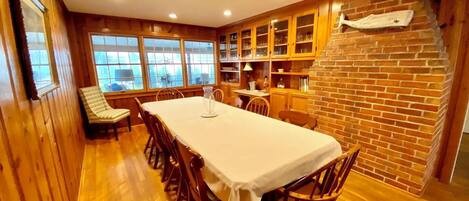 ChaumiÚre, Plusieurs lits, patio, vue sur le jardin | 5 chambres, décor unique, ameublement unique