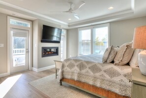 บ้านพัก, หลายเตียง, ใช้สระว่ายน้ำได้, วิวสระว่ายน้ำ | 4 ห้องนอน, ห้องพักตกแต่งอย่างมีเอกลักษณ์, ตกแต่งพิเศษโดยเฉพาะ