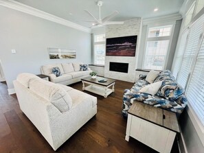Living area - Laurel Street 3 (Rehoboth Beach)
