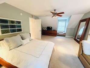 Ferienhaus, Mehrere Betten, Balkon, Gartenblick | 4 Schlafzimmer, individuell dekoriert, individuell eingerichtet