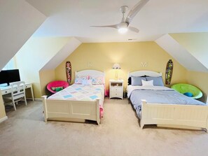 Cottage, Multiple Beds, Balcony, Garden View - State Road 208 (Rehoboth Beach)