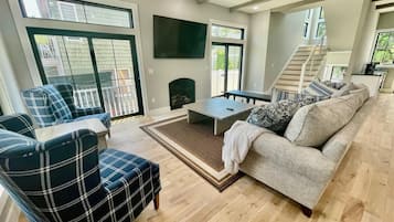 House, Multiple Beds, Pool Access, Pool View | Living area | Fireplace