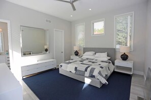 Rumah, Beberapa Tempat Tidur, akses ke kolam renang, pemandangan kebun | 5 kamar tidur dan didekorasi berbeda-beda