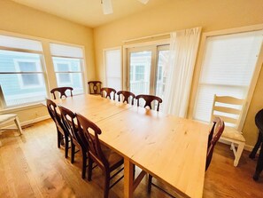 Hus, flere senger, kjøkken, hageutsikt | Utsikt fra rommet