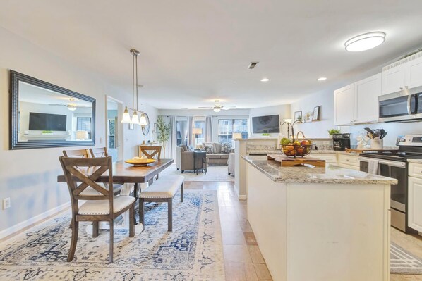 Condo, Multiple Beds, Kitchen, Pool View | Private kitchen