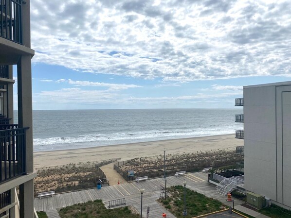 Beach nearby - Virginia ONE #517 (Rehoboth Beach)