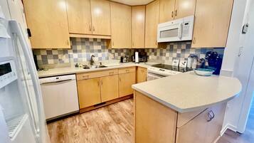 House, Berbilang Katil, Kitchen, Garden View | Dapur peribadi | Pembancuh kopi/teh