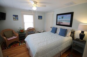 House, Multiple Beds, Kitchen, Garden View | 3 bedrooms, individually decorated, individually furnished - Delaware Avenue 32A (Rehoboth Beach)