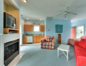 House, Multiple Beds, Pool Access, Garden View | Living area | Fireplace