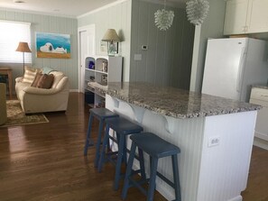 Cottage, plusieurs lits, cuisine, vue jardin | Coin séjour