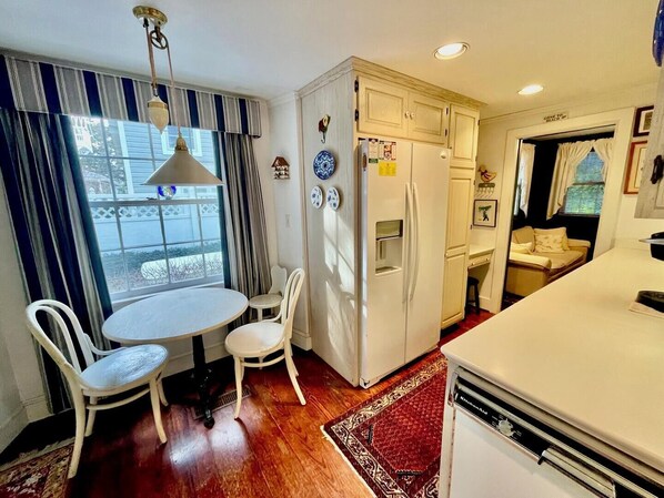 4 bedrooms, individually decorated, individually furnished - Virginia Avenue 18 (Rehoboth Beach)