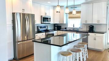 House, Multiple Beds, Balcony, Garden View | Private kitchen | Coffee/tea maker