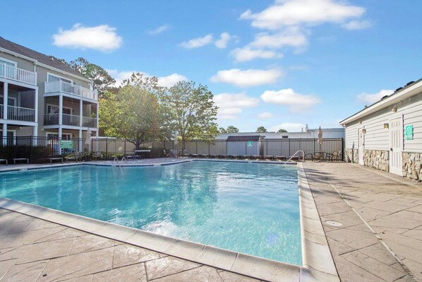 Seasonal outdoor pool