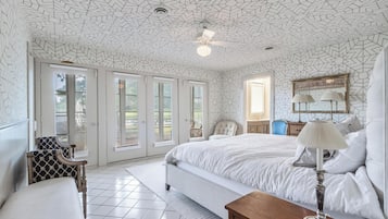 7 bedrooms, individually decorated, individually furnished
