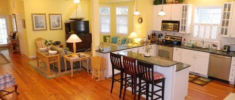 House, Multiple Beds, Patio, Garden View | Private kitchen | Coffee/tea maker