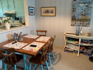 Appartement, meerdere bedden, balkon, uitzicht op oceaan | 2 slaapkamers, individueel gedecoreerd, individueel gemeubileerd