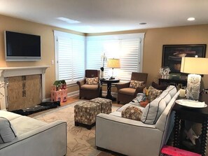 House, Multiple Beds, Kitchen, Ocean View | Living area