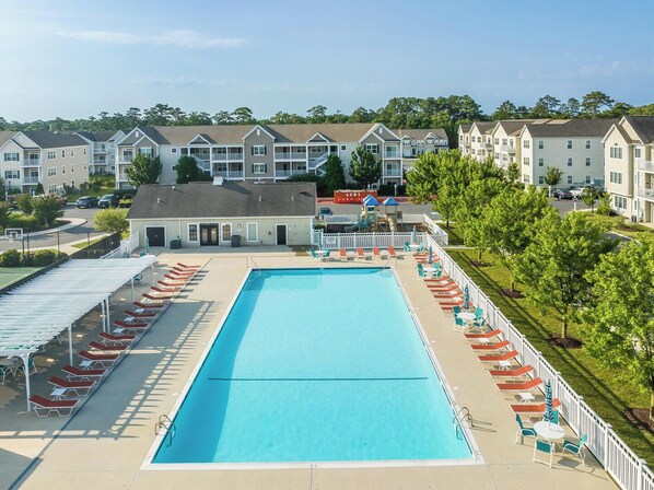 Alberca al aire libre por temporada 