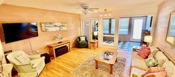 SEA Strand Court 3 #25