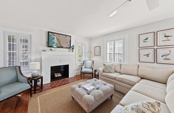 Living area - NEW Castle Street 111 (Rehoboth Beach)