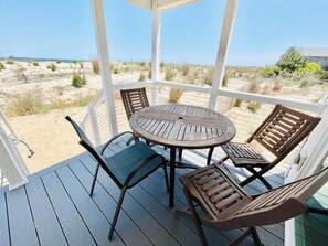 Outdoor dining - Saulsbury Street 1A (Dewey Beach)