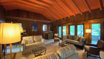 House, Multiple Beds, Patio, Garden View | Interior