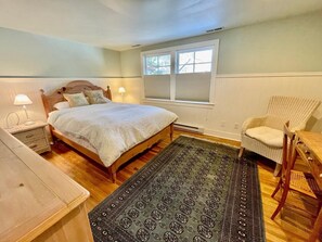 House, Multiple Beds, Patio, Garden View | 6 bedrooms, individually decorated, individually furnished - Sussex Street 69 (Rehoboth Beach)