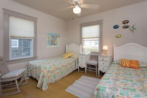 Maison, Plusieurs lits, foyer, vue sur l’océan | 4 chambres, décor unique, ameublement unique