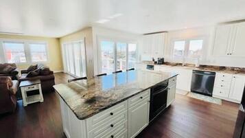 House, Multiple Beds, Balcony, Ocean View | Private kitchen | Coffee/tea maker