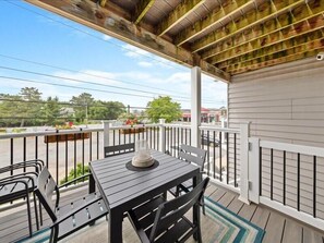 Townhome, Multiple Beds, Balcony, Partial Ocean View | Outdoor dining