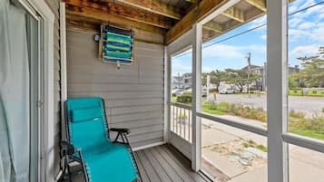 Townhome, Multiple Beds, Balcony, Partial Ocean View | Terrace/patio