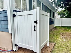 Exterior detail - Queen Street 4 (Rehoboth Beach)