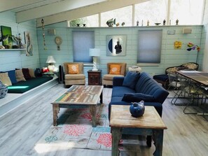 Living area - Carolina Street 200 (Rehoboth Beach)