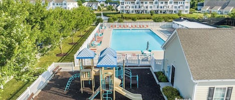 Piscina externa sazonal