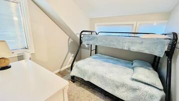 House, Multiple Beds, Kitchen, Garden View | 7 bedrooms, individually decorated, individually furnished