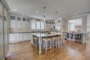 House, Multiple Beds, Pool Access, Garden View | Private kitchen - Sandalwood Street 305 (Rehoboth Beach)