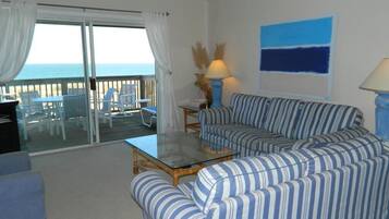 Townhome, Multiple Beds, Balcony, Ocean View | Living area | Fireplace