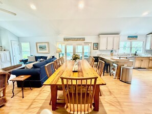 Ferienhaus, Mehrere Betten, Balkon, Gartenblick (CEDAR ROAD 13) | Innenbereich