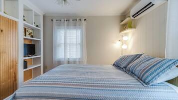 1 bedroom, individually decorated, individually furnished