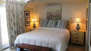 Townhome, Multiple Beds, Hot Tub, Ocean View | 4 bedrooms, individually decorated, individually furnished