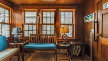 Cottage, Multiple Beds, Kitchen, Garden View | Living area